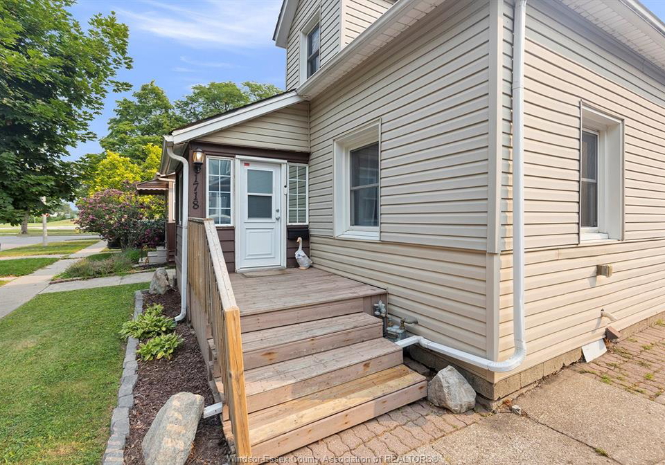 1718-windermere-windsor-ontario-26018150