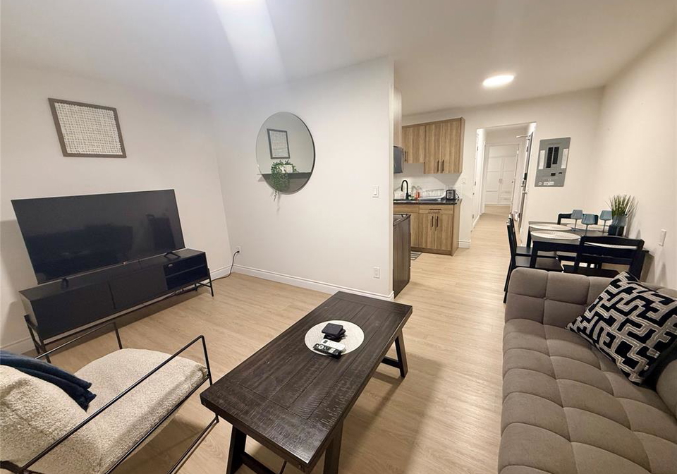 808-ottawa-street-windsor-ontario-26018161