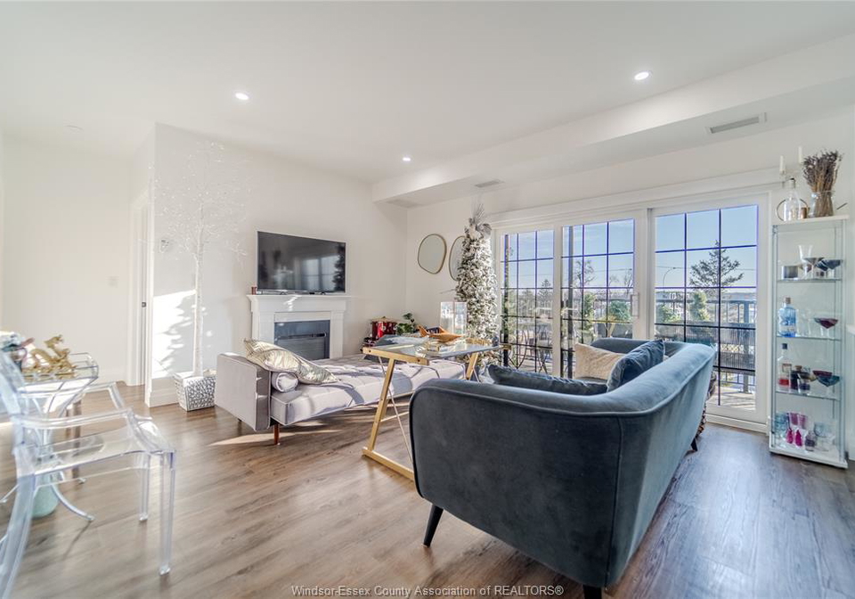 3817-howard-avenue-windsor-ontario-26018172