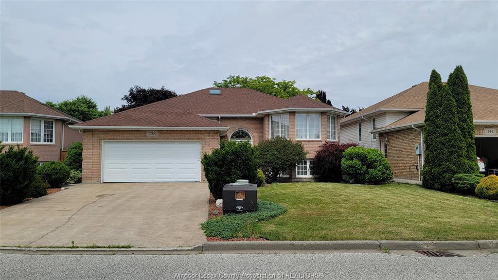 138-hampton-windsor-ontario-26018178