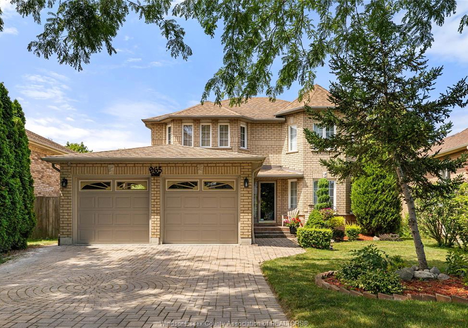 965-greenpark-windsor-ontario-26018186