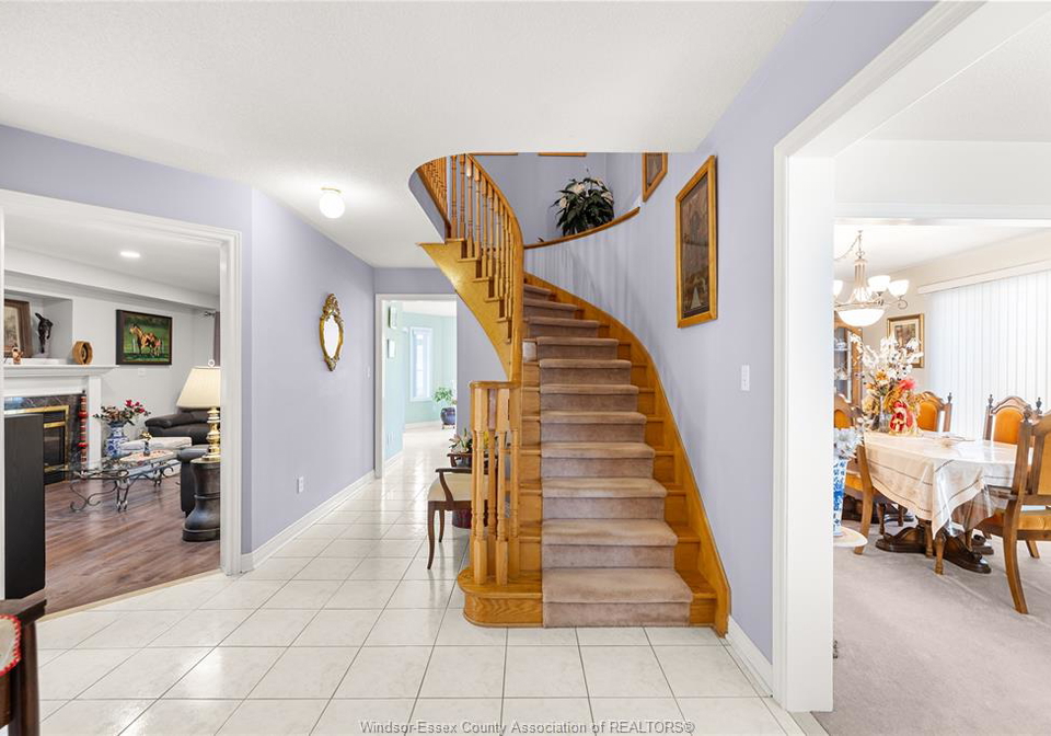 965-greenpark-windsor-ontario-26018186
