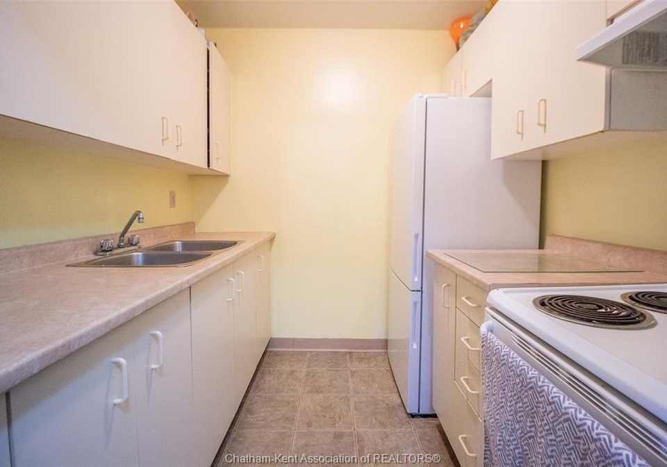 130-park-avenue-east-chatham-ontario-26018188