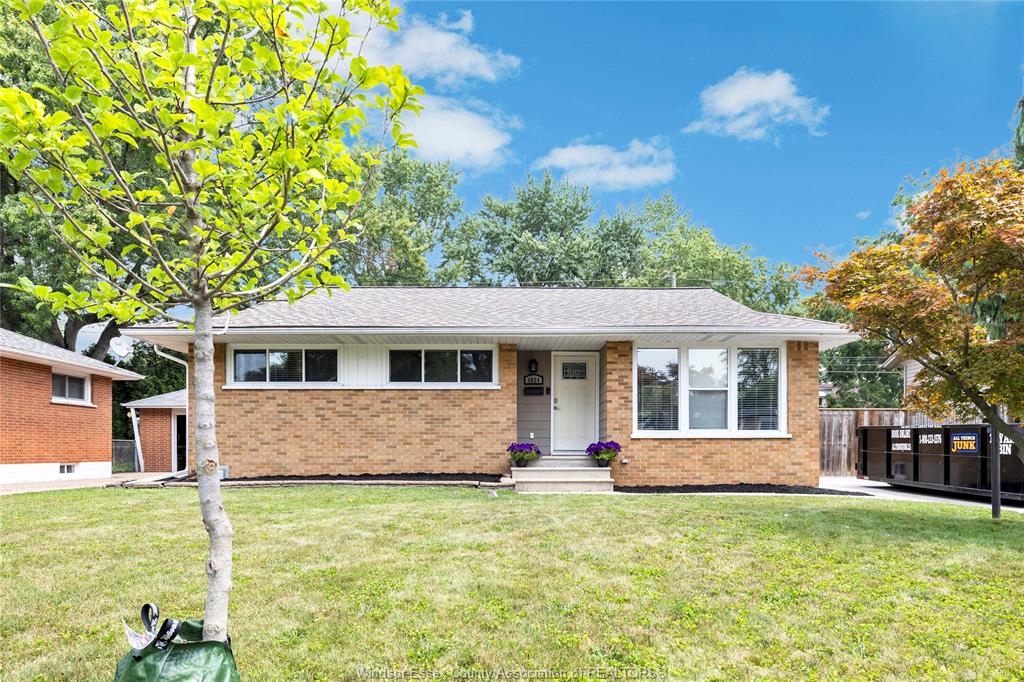 4024-longfellow-windsor-ontario-26018215