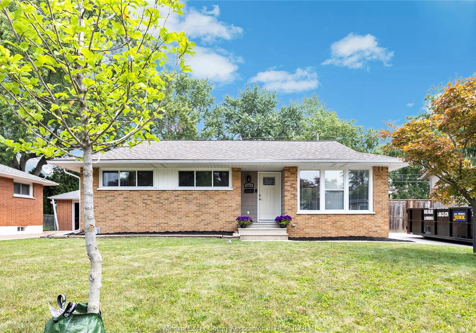 4024-longfellow-windsor-ontario-26018215