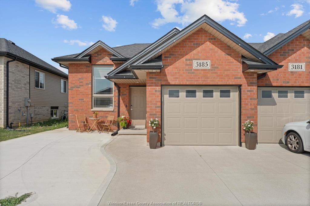 3185-viola-crescent-windsor-ontario-26018221