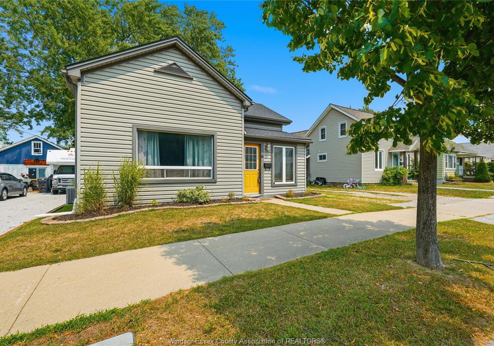 82-pearl-street-west-kingsville-ontario-26018224