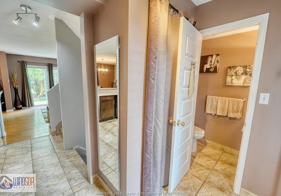 1277-cardinal-crescent-tecumseh-ontario-26018227