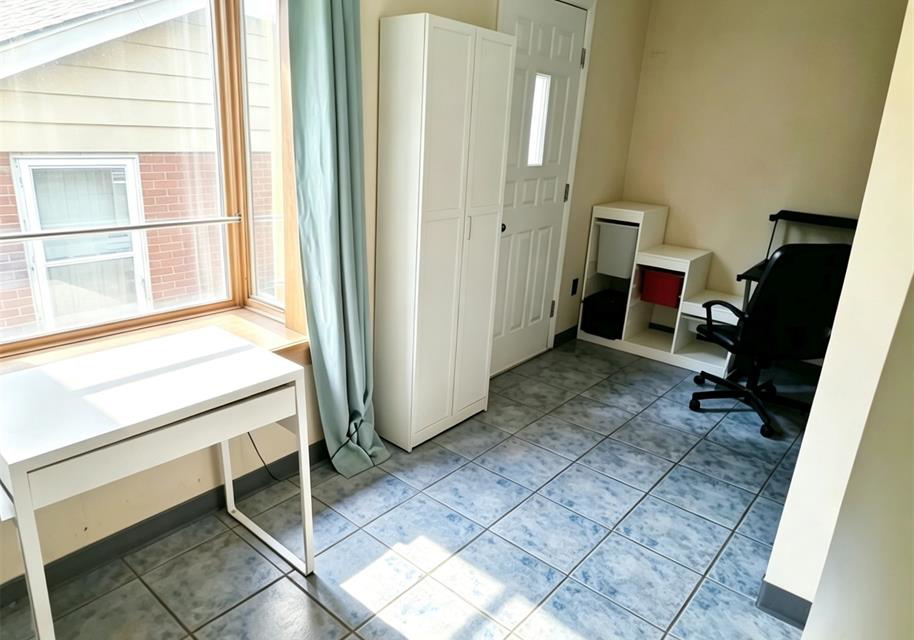 3016-peter-windsor-ontario-26018248