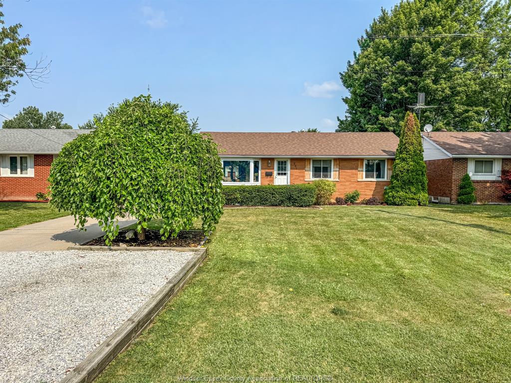 281-fairview-east-essex-ontario-26018253