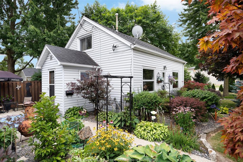 58-laird-avenue-essex-ontario-26018256