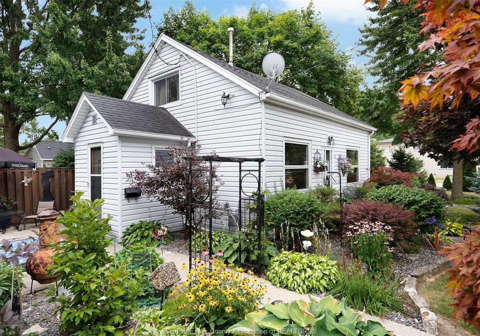 58-laird-avenue-essex-ontario-26018256