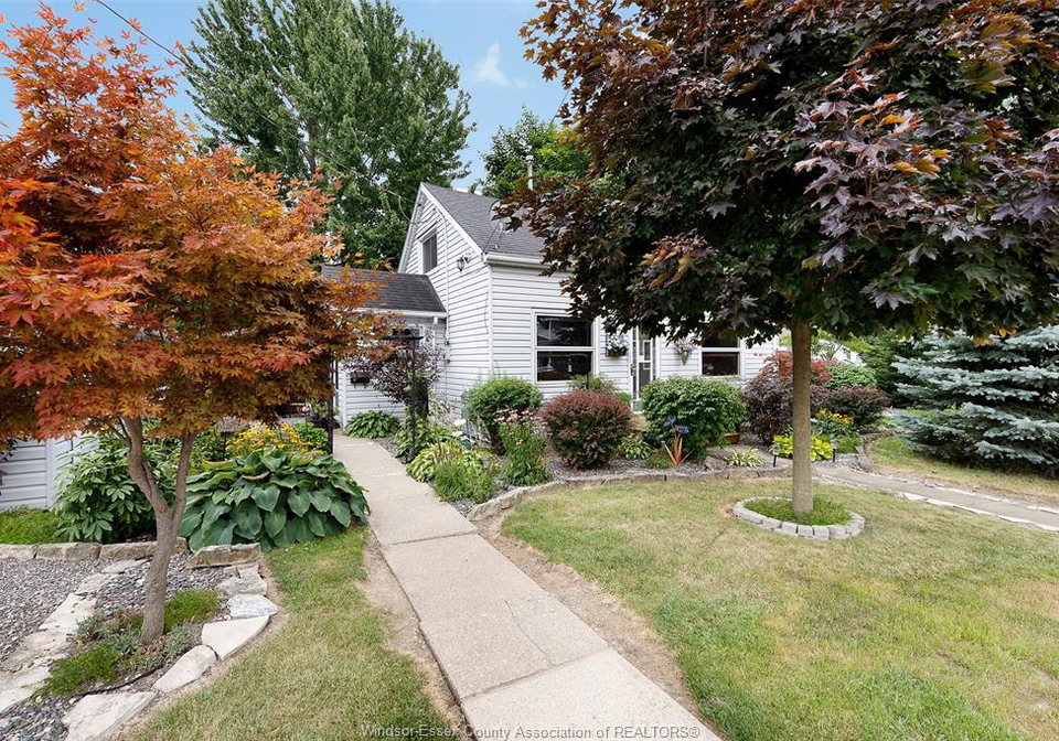 58-laird-avenue-essex-ontario-26018256