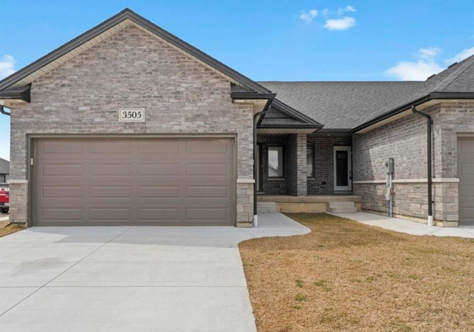 3505-hallee-crescent-windsor-ontario-26018257
