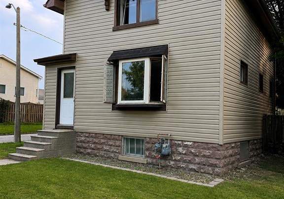 1597-bruce-windsor-ontario-26018273