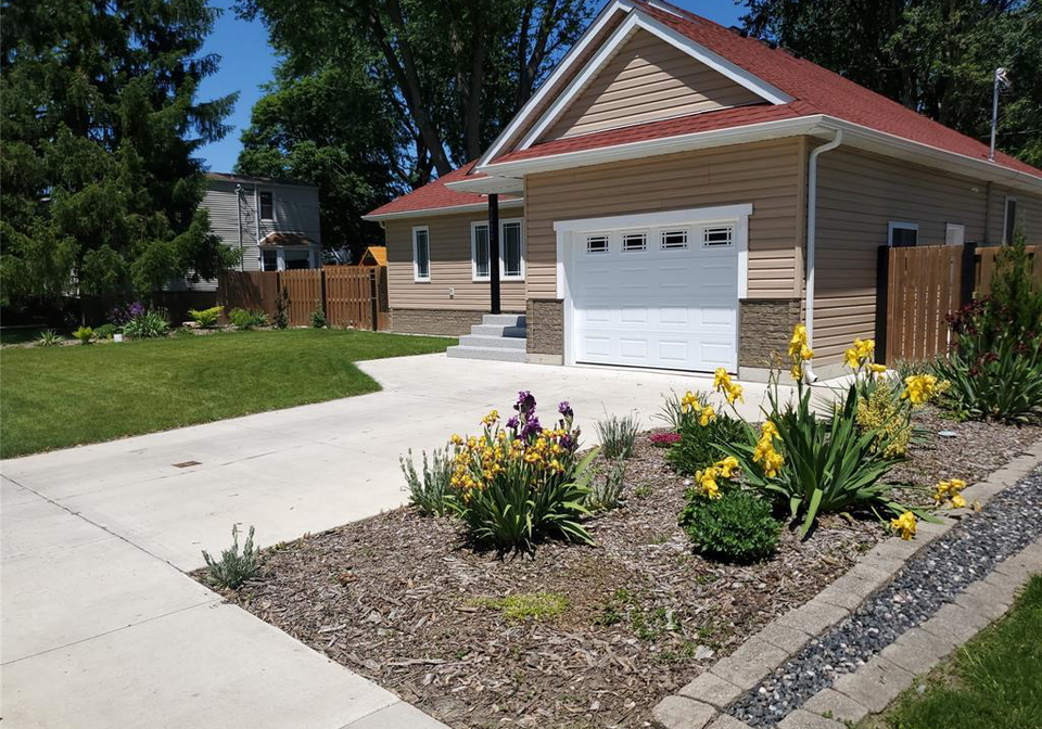 2482-rossini-windsor-ontario-26018292