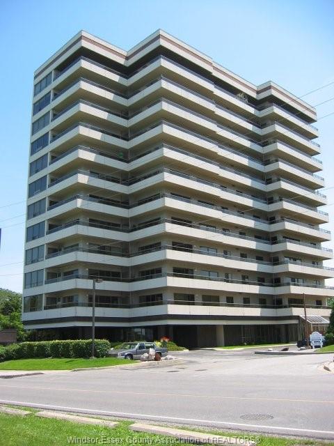 5151-riverside-drive-east-windsor-ontario-26018297