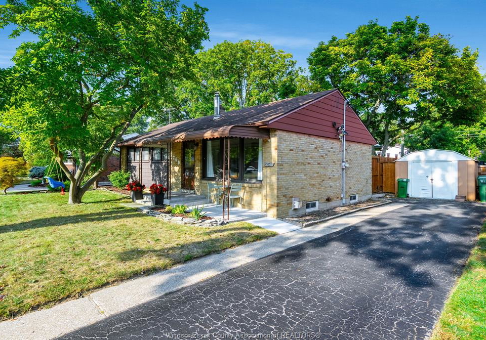 3260-everts-avenue-windsor-ontario-26018313