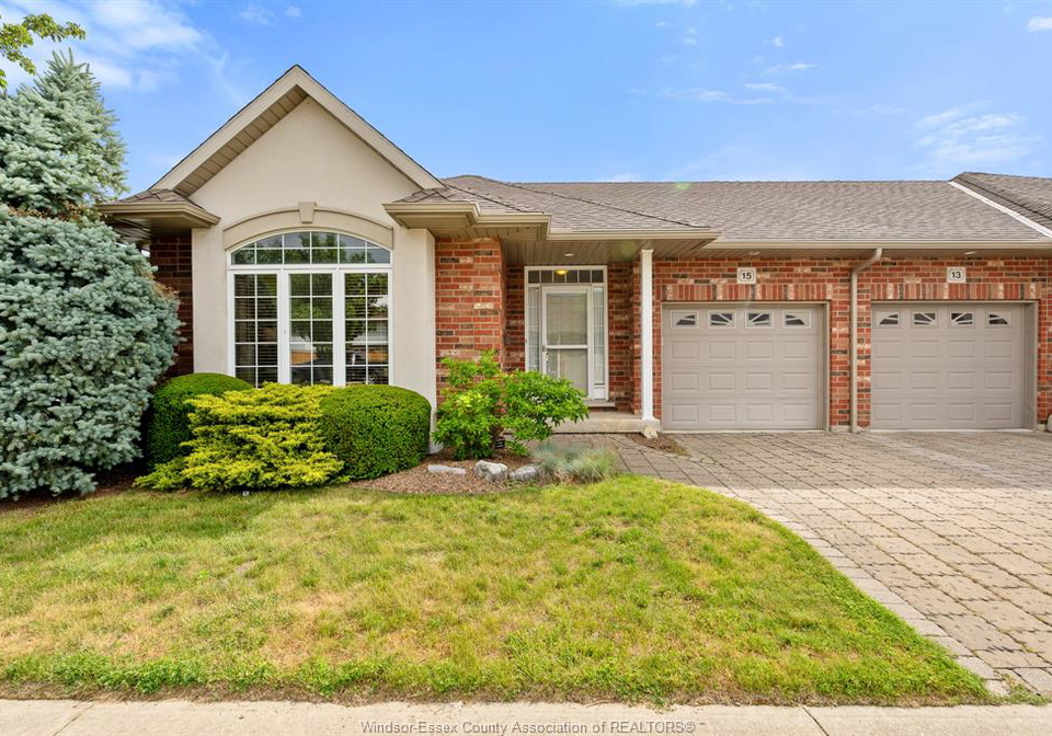 15-oakgrove-lane-chatham-ontario-26018314