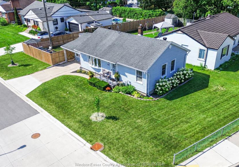 805-matthew-brady-windsor-ontario-26018319