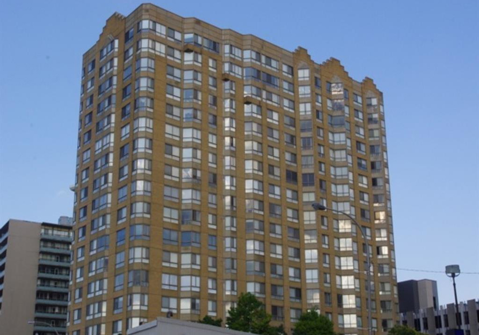 75-riverside-drive-east-windsor-ontario-26018332