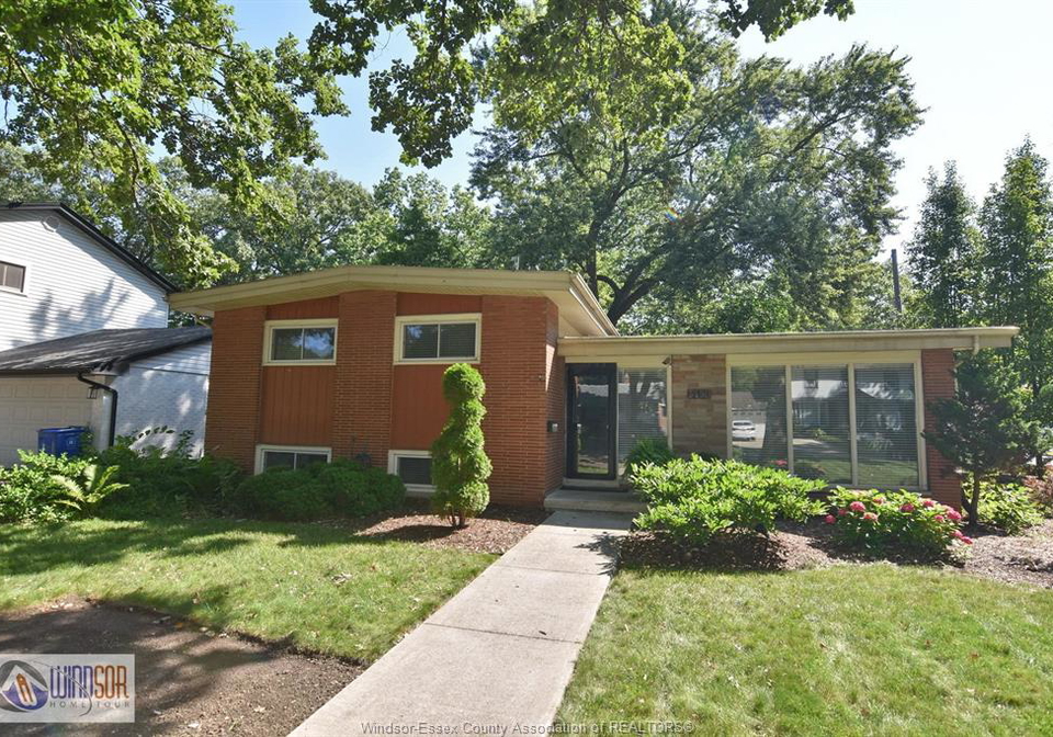 3490-st-patricks-drive-windsor-ontario-26018356