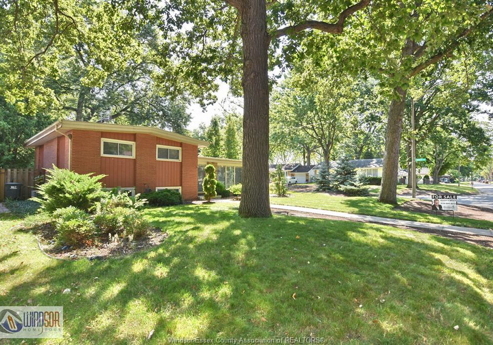 3490-st-patricks-drive-windsor-ontario-26018356