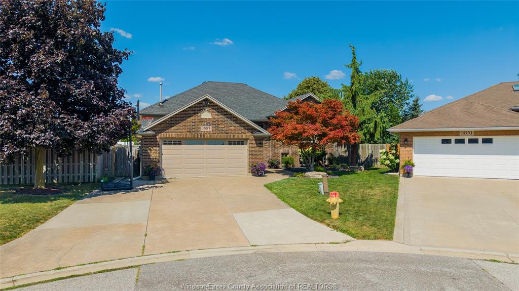 3857-socrates-court-windsor-ontario-26018372