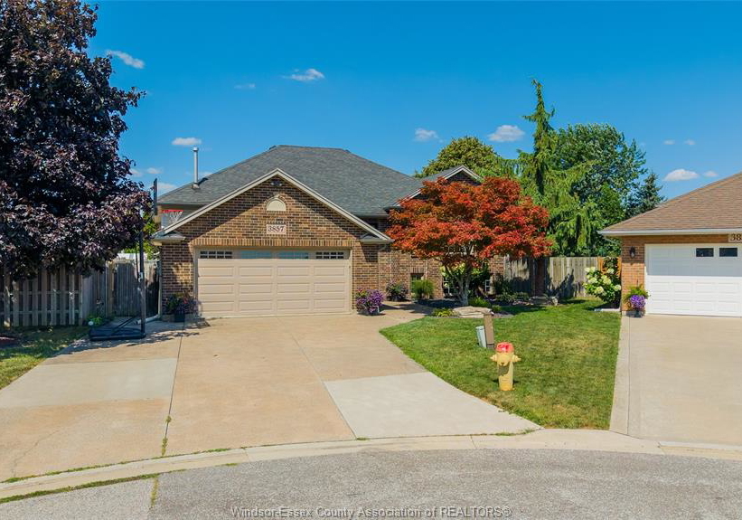 3857-socrates-court-windsor-ontario-26018372
