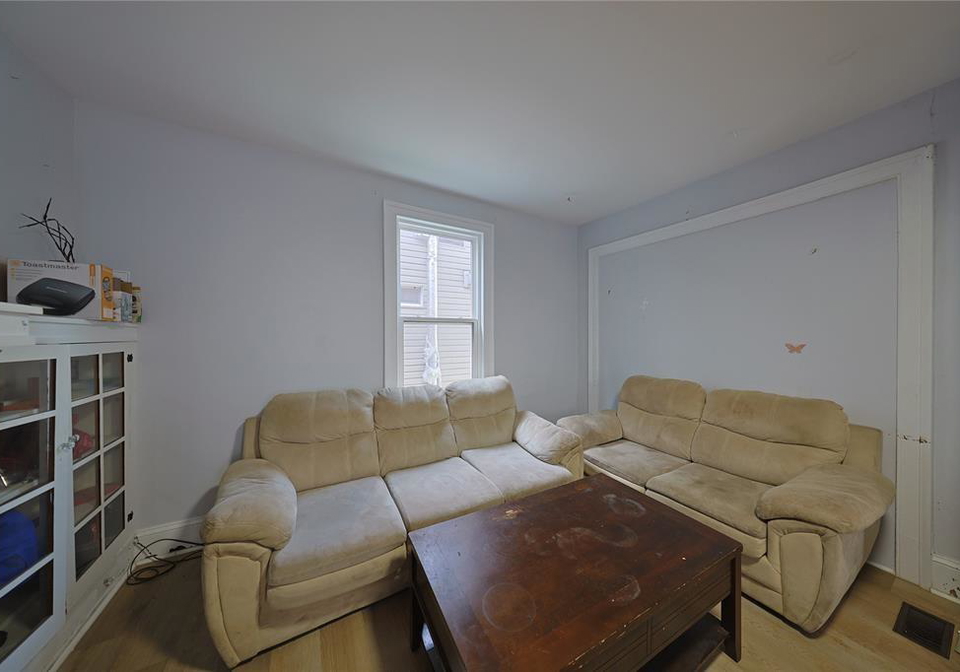196-brock-street-north-sarnia-ontario-26018374