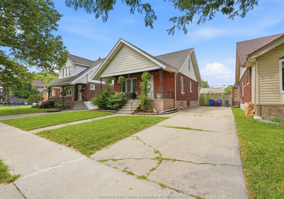 1585-pillette-windsor-ontario-26018382