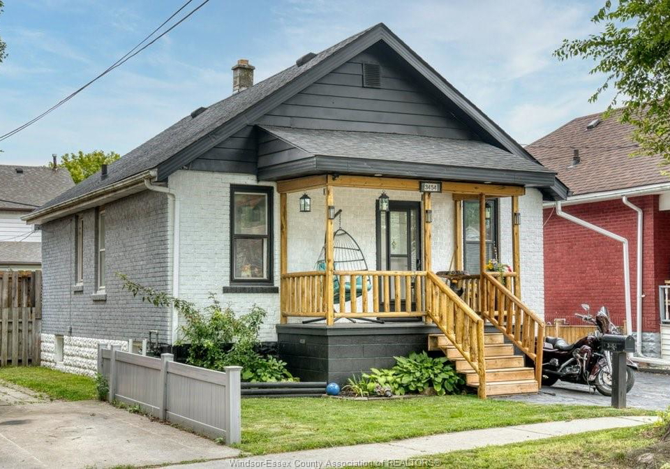 3454-harris-street-windsor-ontario-26018397