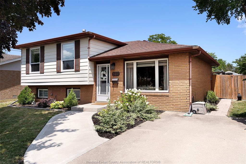 347-st-peter-street-belle-river-ontario-26018403