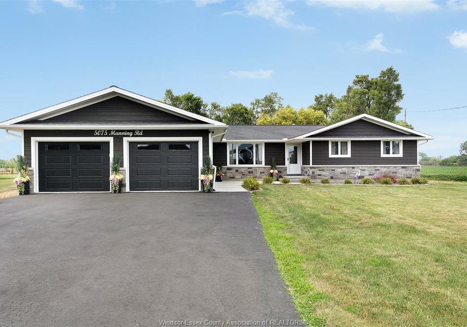 5075-manning-road-tecumseh-ontario-26018404