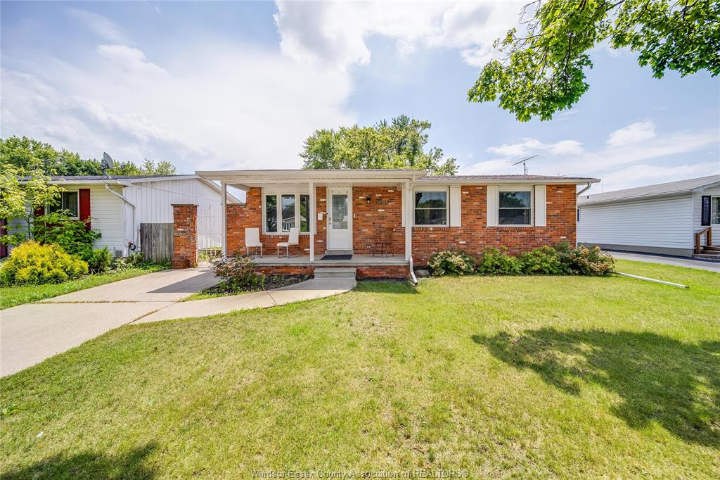 10395-caledon-court-windsor-ontario-26018413