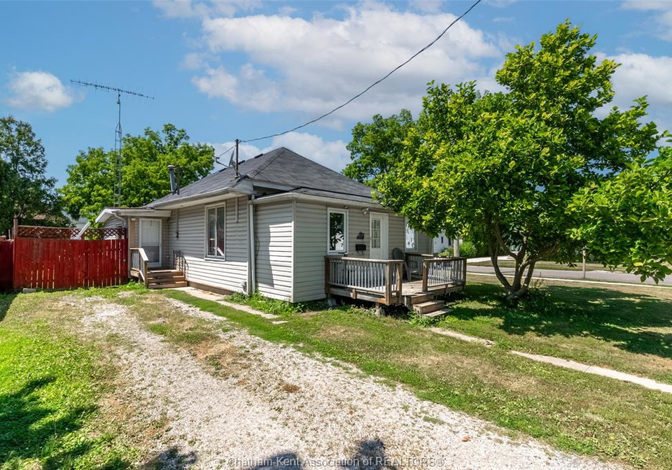 252-wellington-street-east-chatham-ontario-26018450