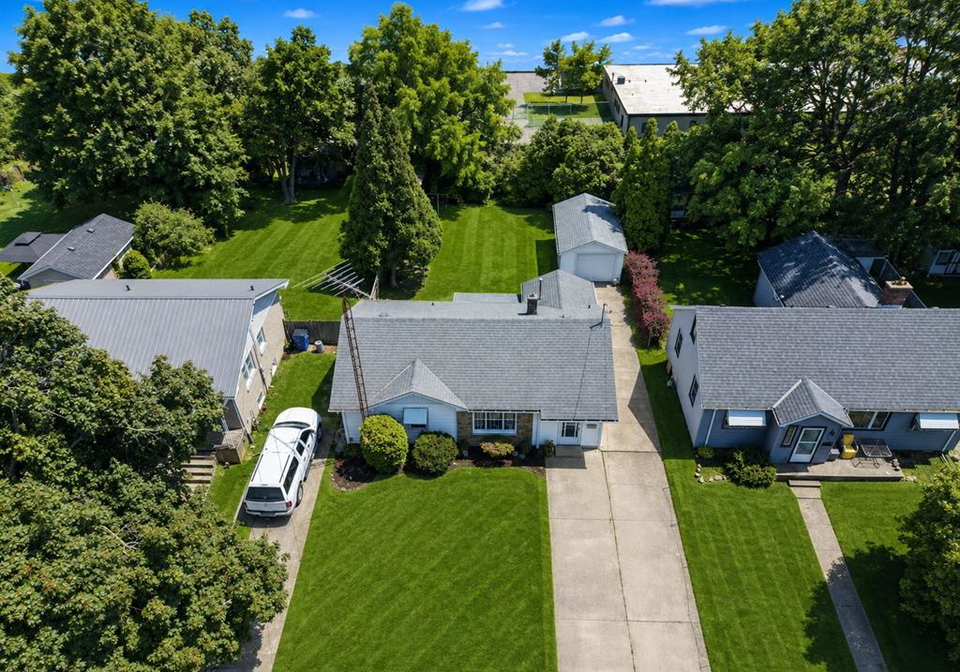 32-warwick-drive-wallaceburg-ontario-26018454
