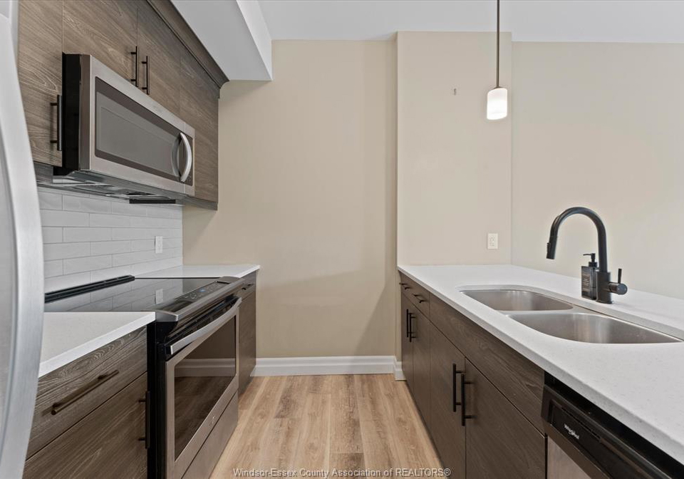 5840-newman-boulevard-lasalle-ontario-26018455