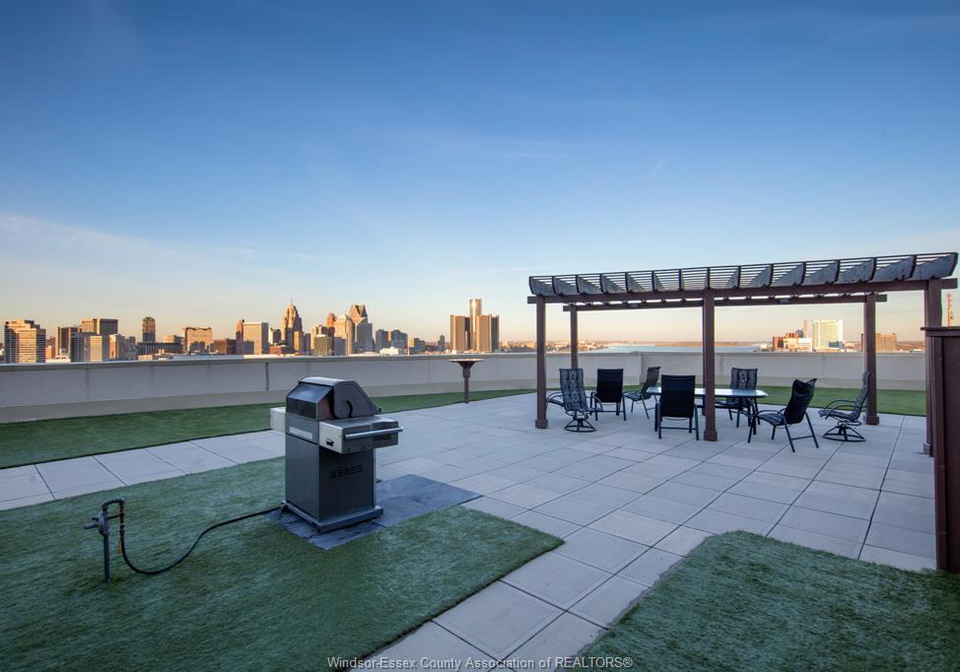 1225-riverside-windsor-ontario-26018456