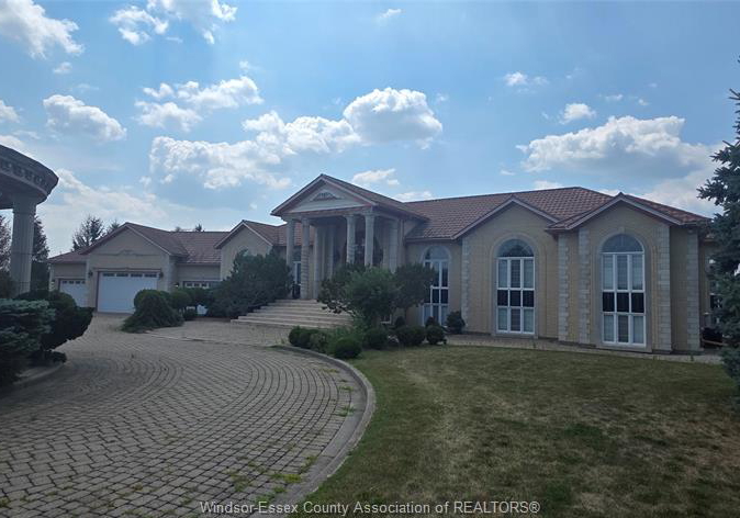 7348-howard-amherstburg-ontario-26018464