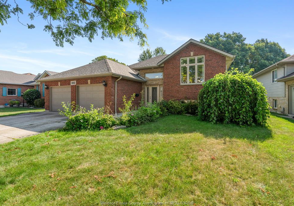 102-joanne-court-leamington-ontario-26018471