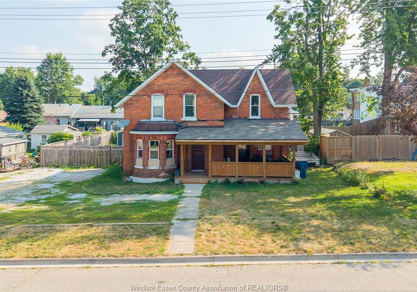 13-hall-street-north-blenheim-ontario-26018475