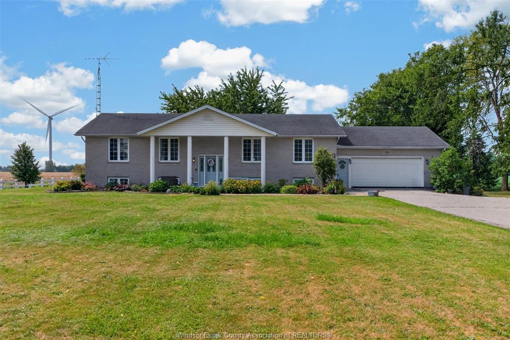124-county-road-14-east-gosfield-north-ontario-26018476