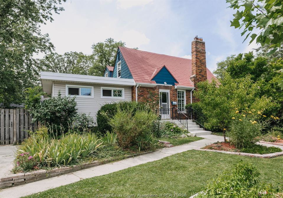 2515-windermere-windsor-ontario-26018483