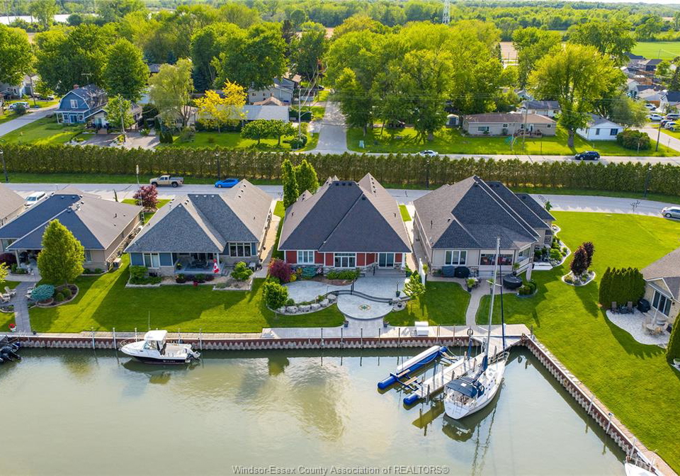 33-montego-bay-crescent-kingsville-ontario-26018484