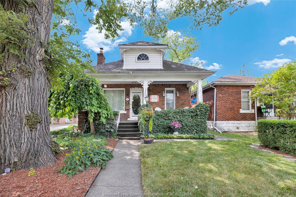 1337-janette-windsor-ontario-26018489