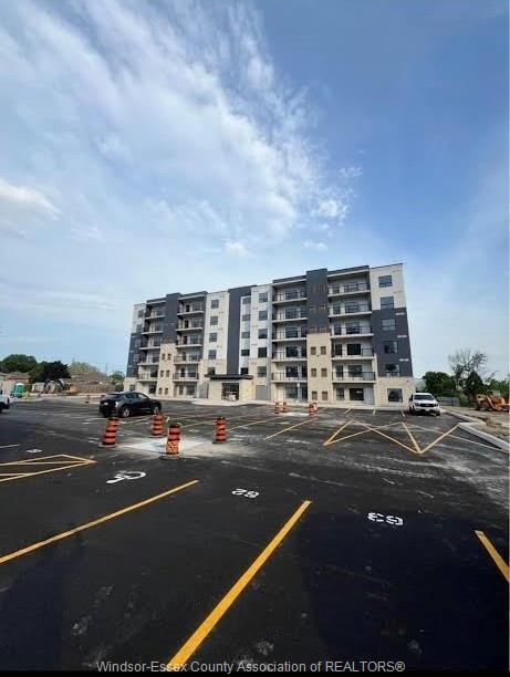 3370-stella-crescent-windsor-ontario-26018491