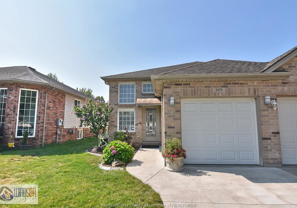 2271-lamont-street-windsor-ontario-26018493