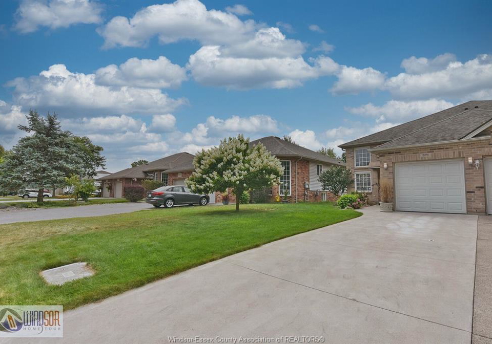 2271-lamont-street-windsor-ontario-26018493