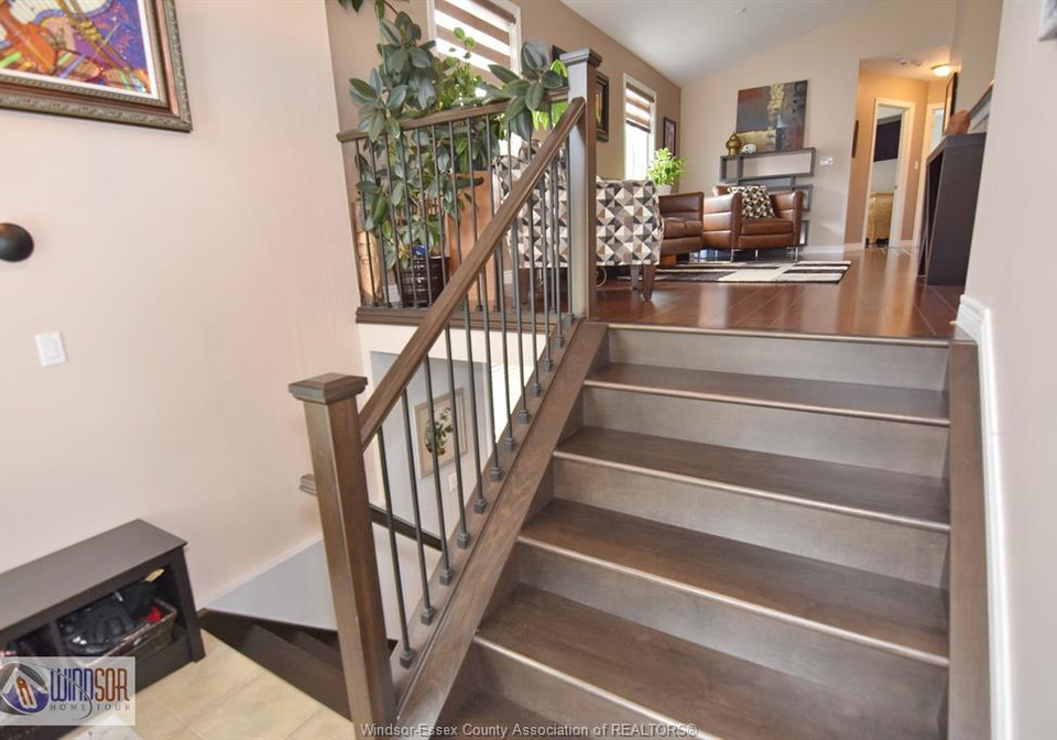 2271-lamont-street-windsor-ontario-26018493